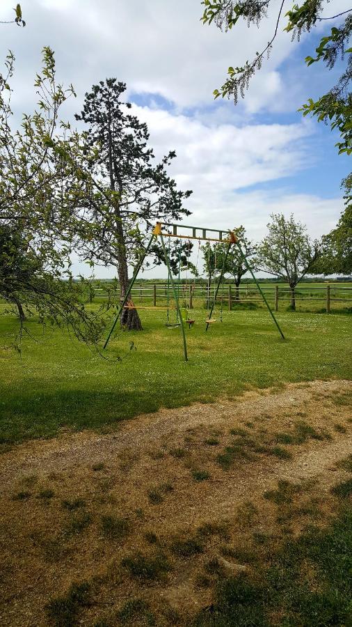 Gite Le Campagnard Saint-Germain-Des-Bois  Eksteriør bilde